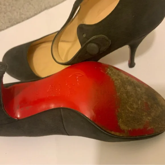 Christian Louboutin Suede Pumps Women's Size: 7.5 | IT 37.5 - Picture 5 of 9